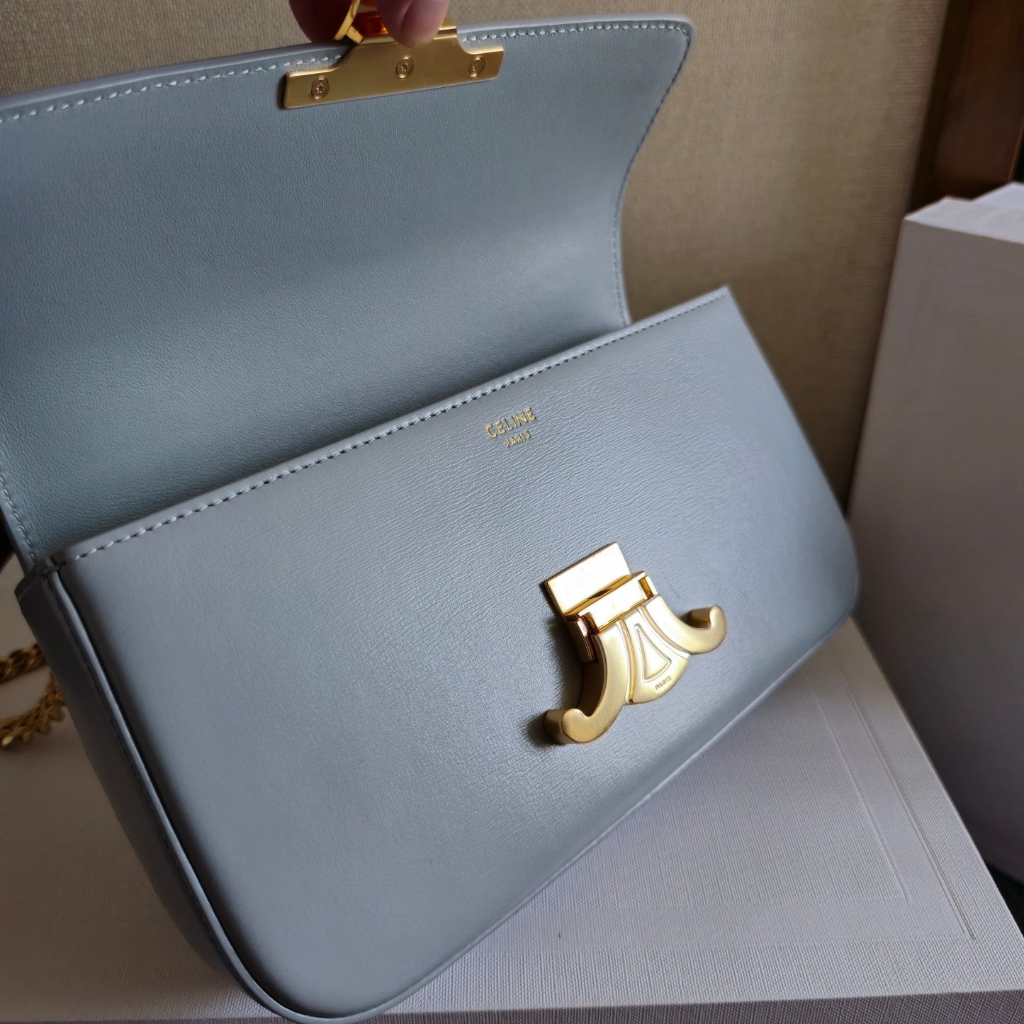 CHAIN EMBOSSED ARMPIT BAG 20 IN COOL GRAY BLUE CALFSKIN
