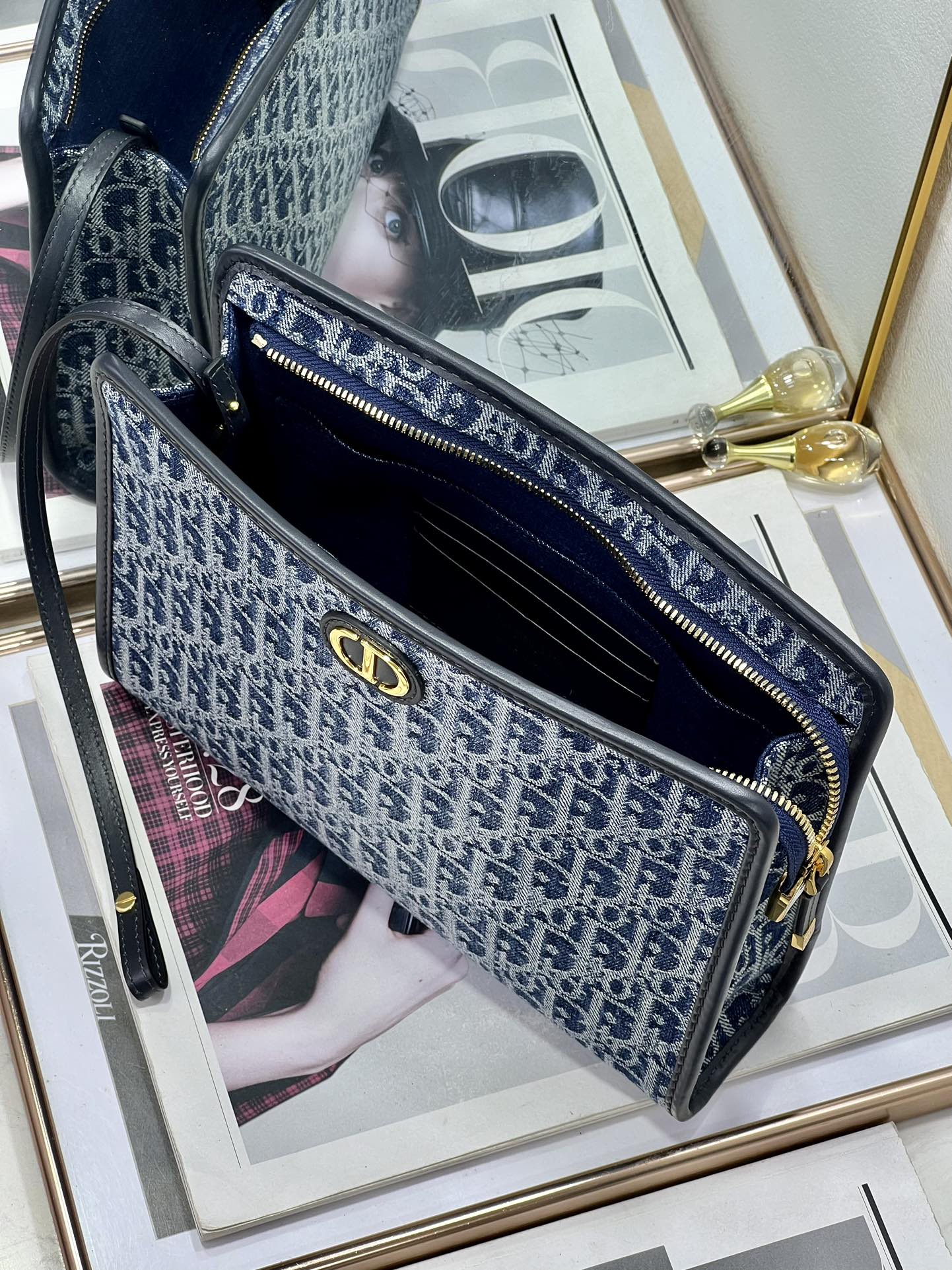BOOK TOTE 26 IN BLUE MONOGRAM OBLIQUE JACQUARD