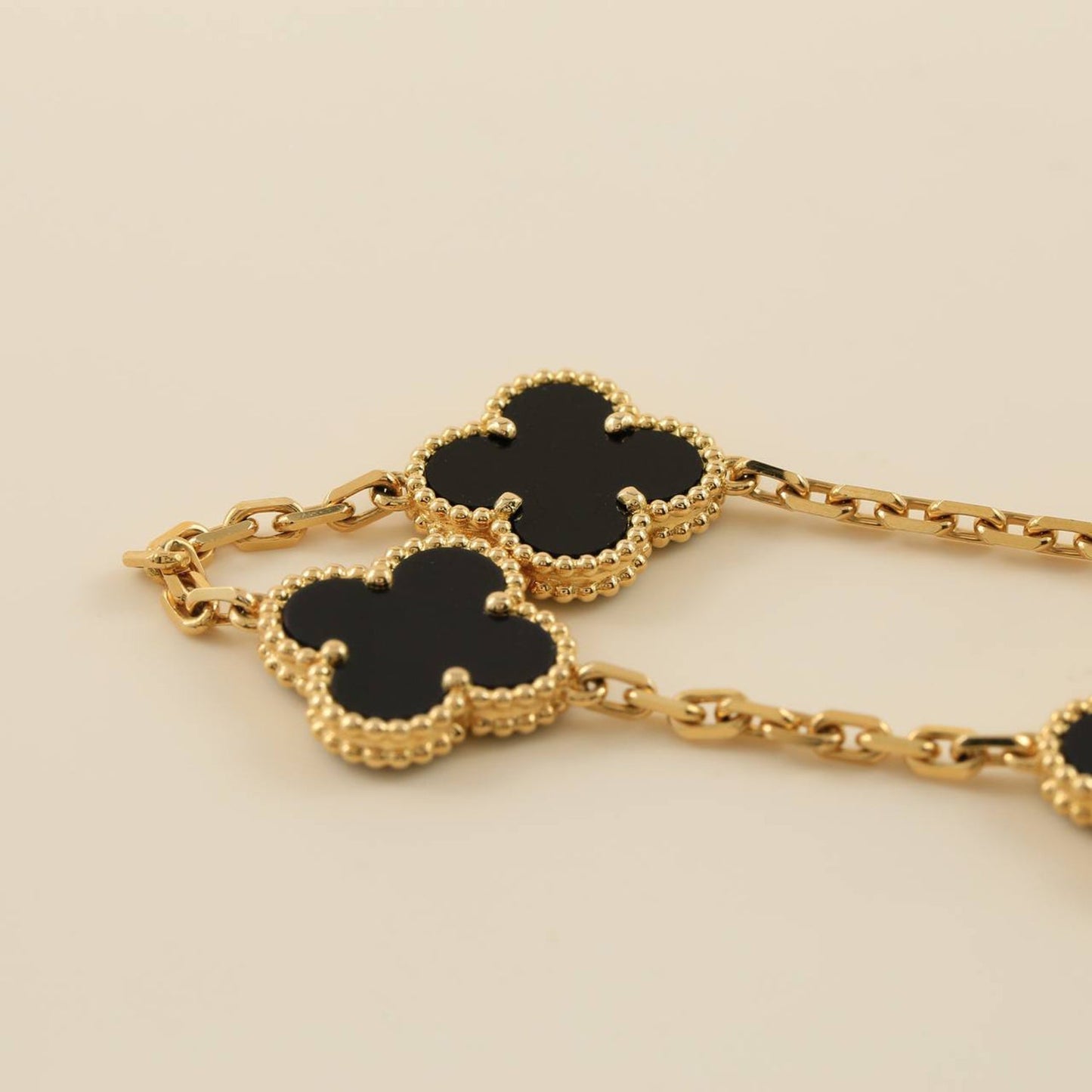 [AURORA]CLOVER 5 MOTIF ONYXS BRACELET COLLECTION
