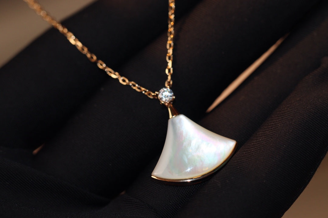 [baslovejewels]DREAM NECKLACE WHITE MOP PINK GOLD 1 DIAMOND