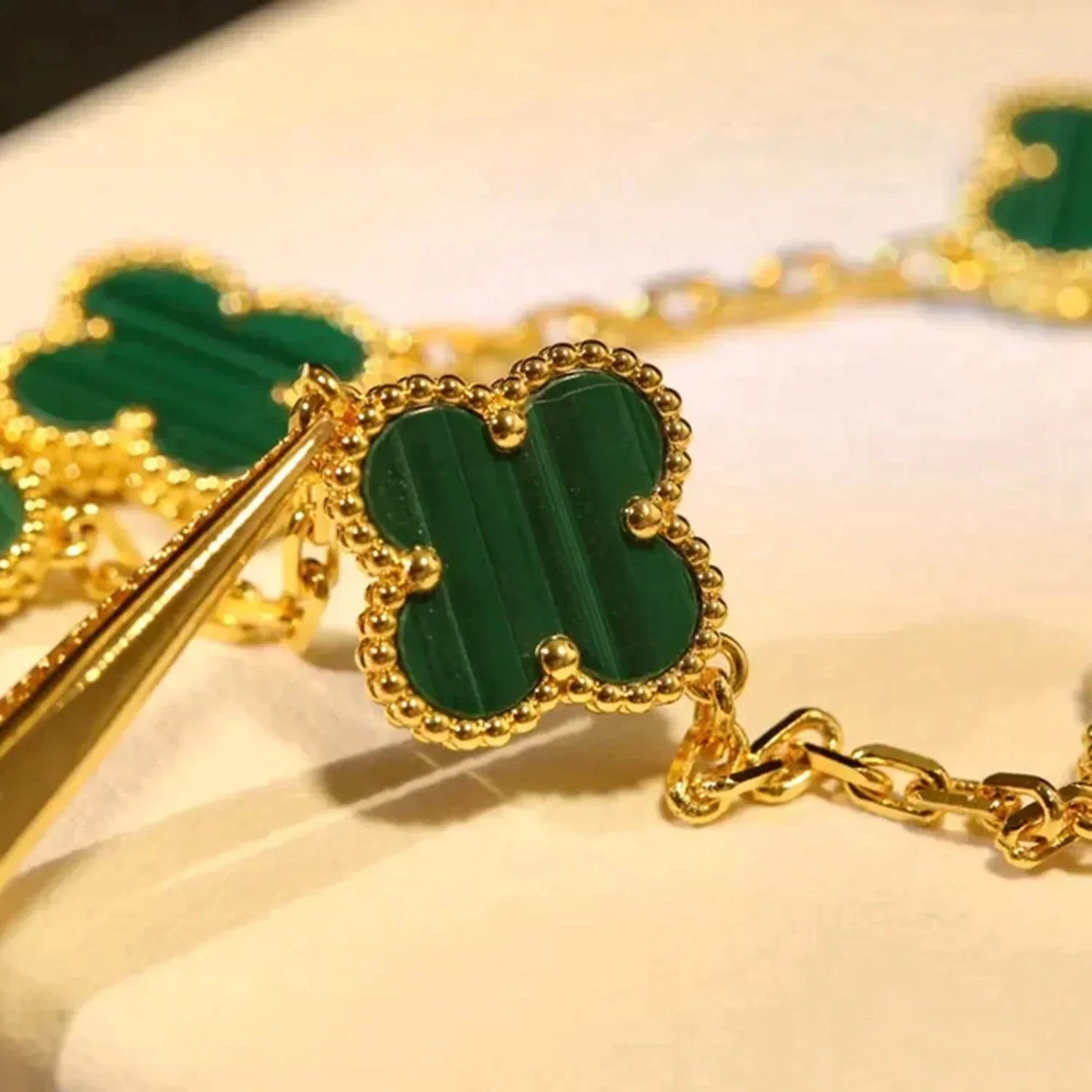 [AURORA]CLOVER 5 MOTIF MALACHITE BRACELET COLLECTION