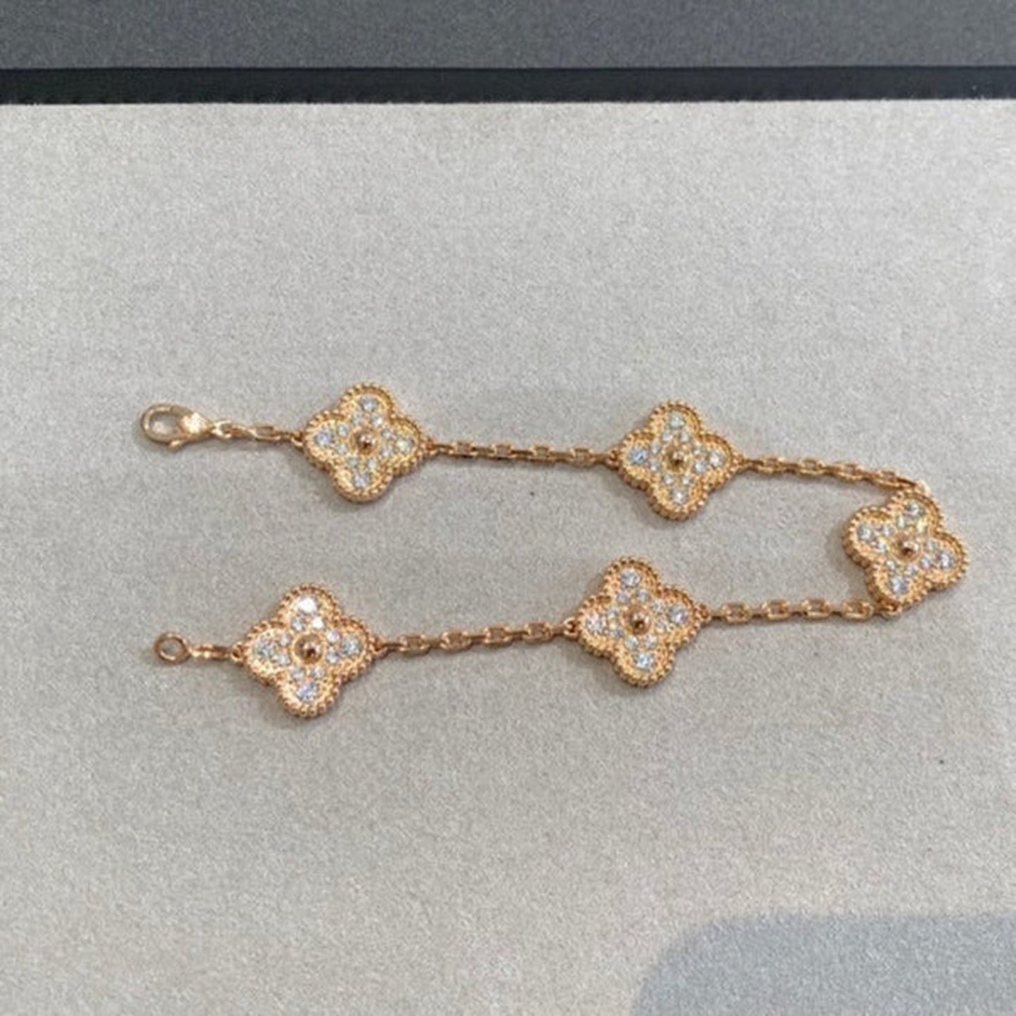 [AURORA]CLOVER 5 MOTIF FULL DIAMOND BRACELET COLLECTION