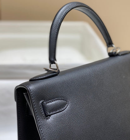 KELLY 28CM IN NOIR EPSOM CALFSKIN SILVER HARDWARE