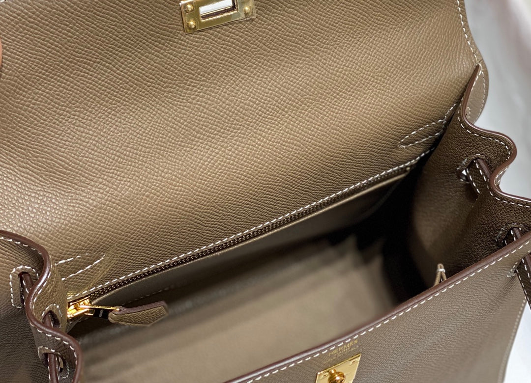 KELLY 25CM IN ETOUPE EPSOM CALFSKIN GOLD HARDWARE