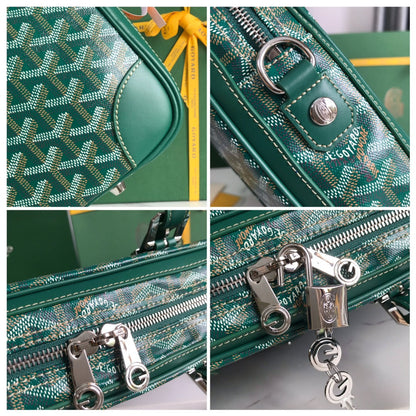 AMBASSADE DOCUMENT CASE 35 IN GREEN GOYARDINE CANVAS