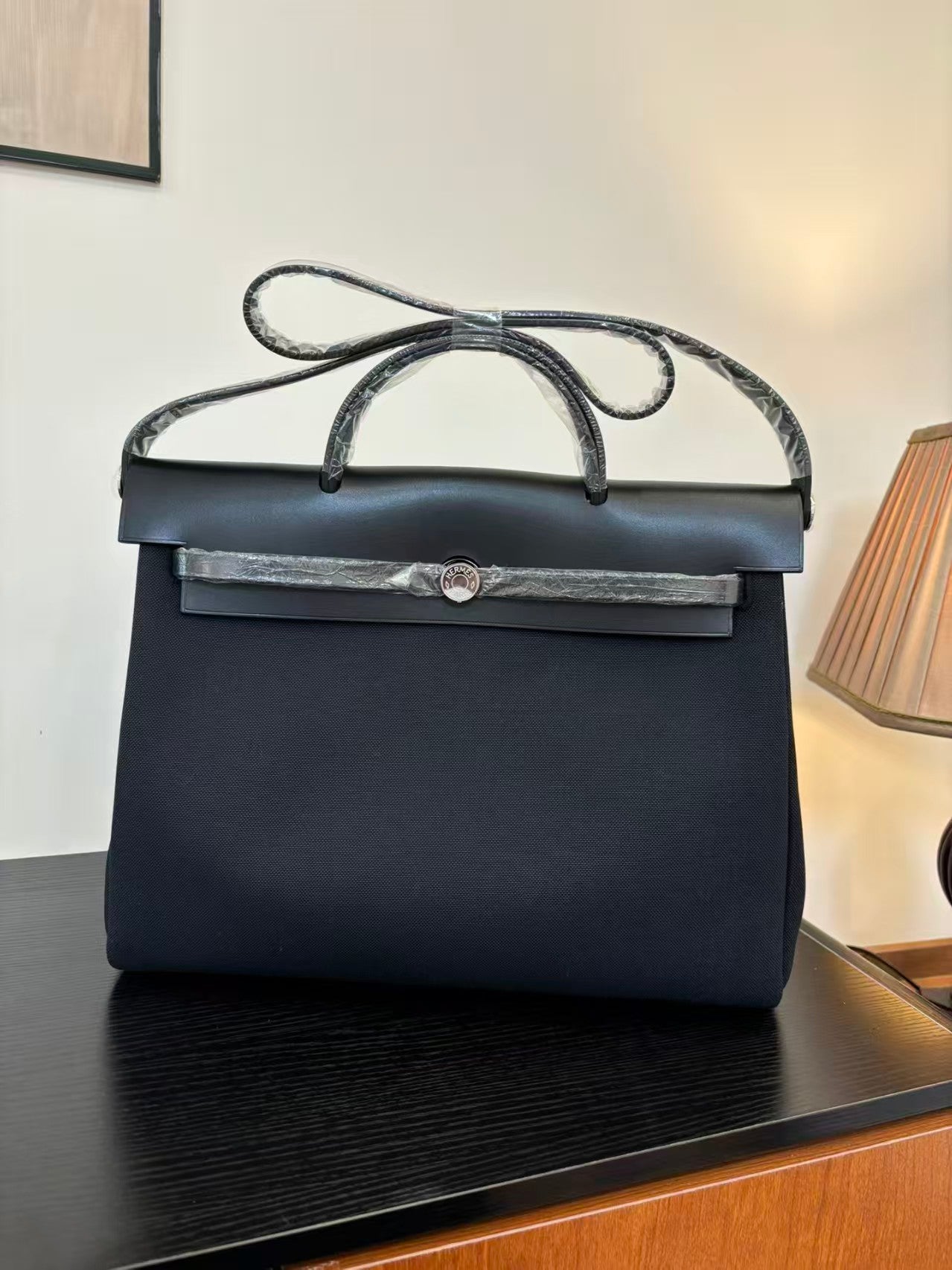 BLACK CALFSKIN CANVAS BAG 39 HANDBAG