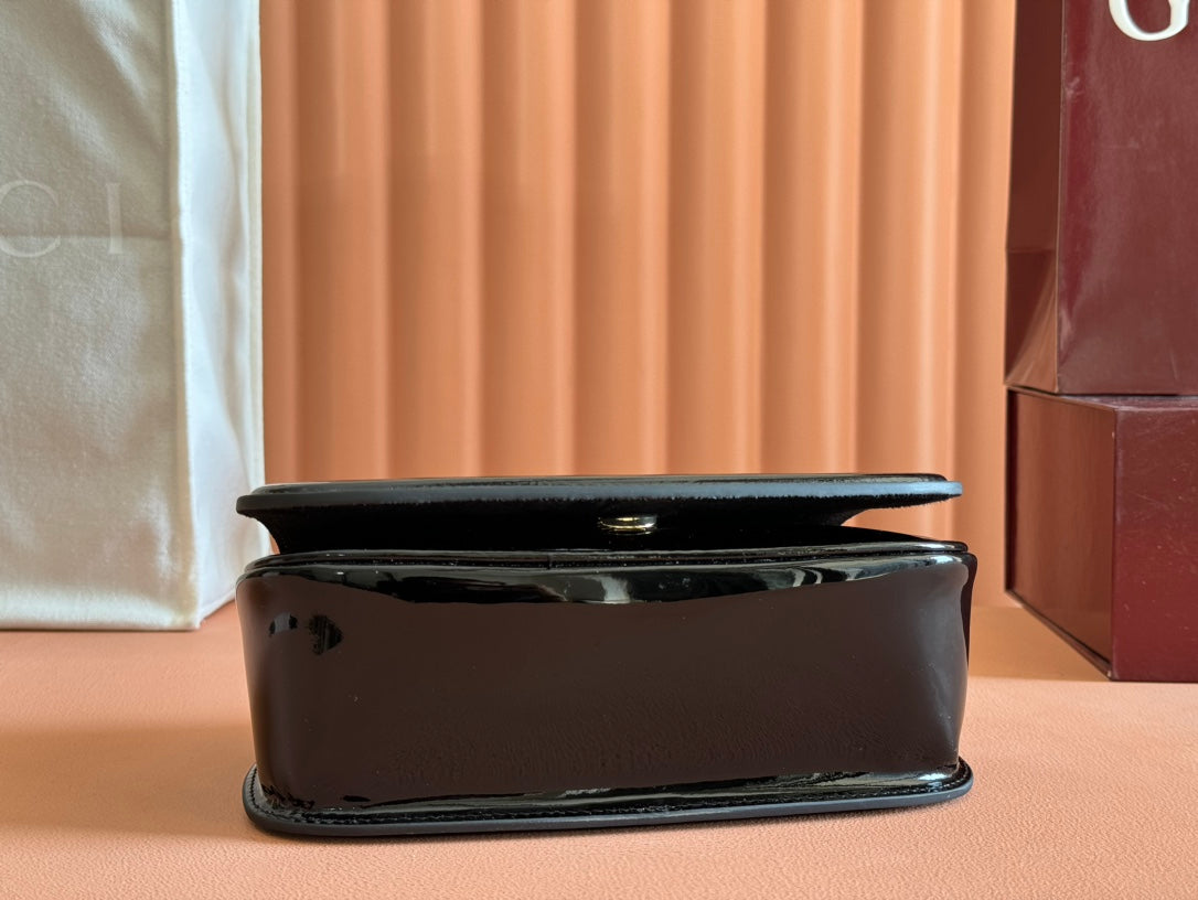 SMALL BLONDIE SHOULDER BAG 21.5 IN BLACK PATENT CALFSKIN