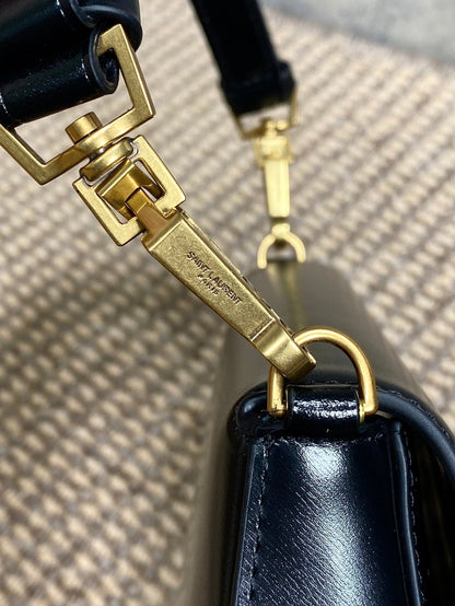 VOLTAIRE TOP HANDLE IN BOX 21 IN BLACK CALFSKIN GOLD HARDWARE