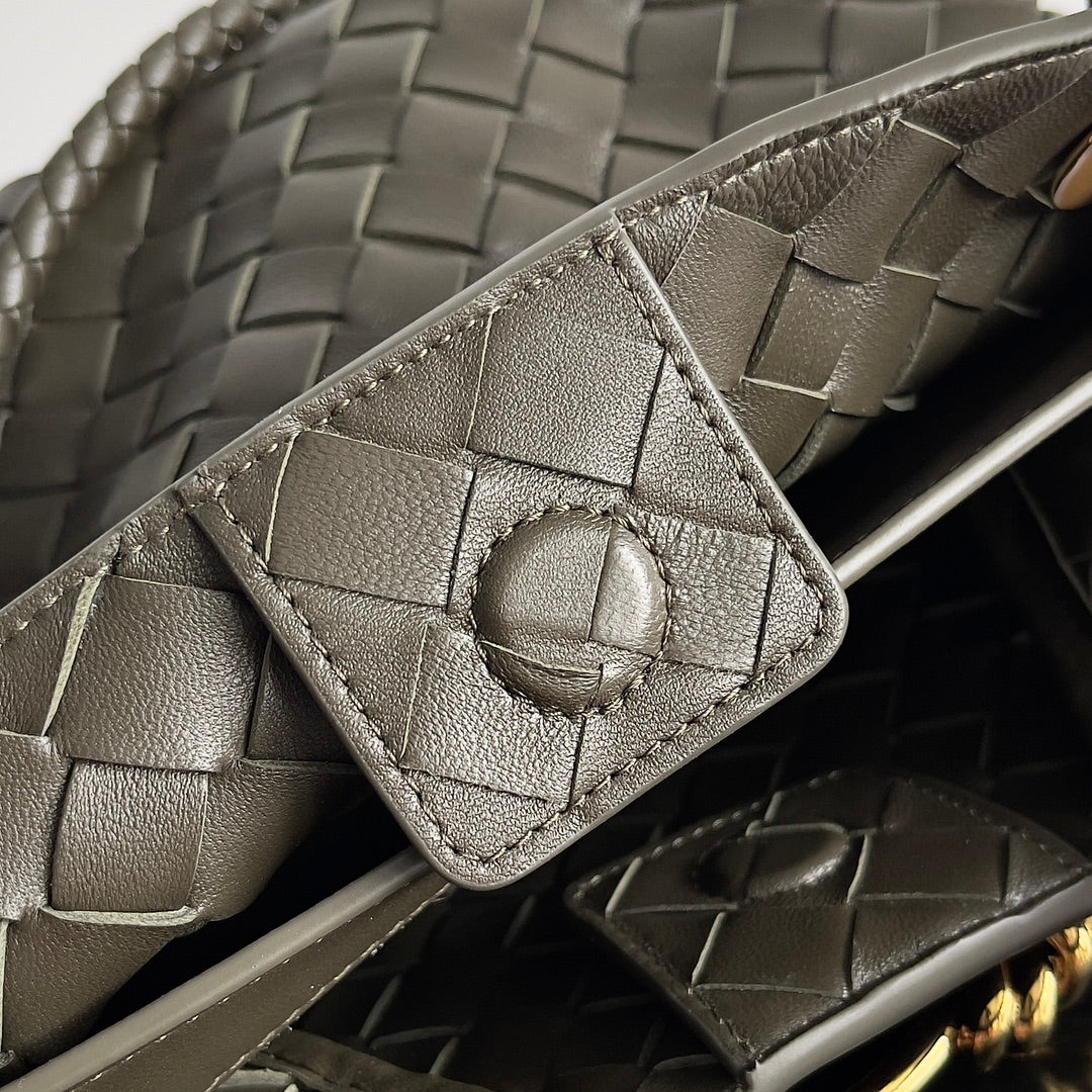 SMALL ANDIAMO 25 IN KAKI LAMBSKIN
