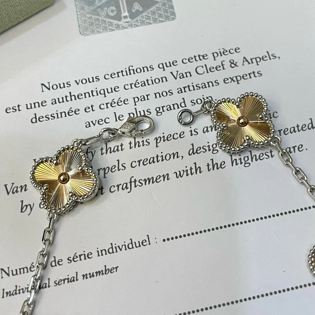 [AURORA] CLOVER 5 MOTIF LASER BRACELET COLLECTION